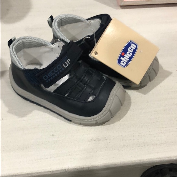 Chicco Baby Sandals. New with tags Size 18 - Picture 1 of 6